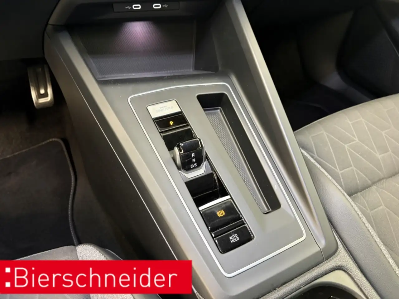 Volkswagen Golf 1.5 eTSI DSG GOAL IQ-LIGHT DIGITAL COCKPIT KAMERA — معرض صور السيارة 15