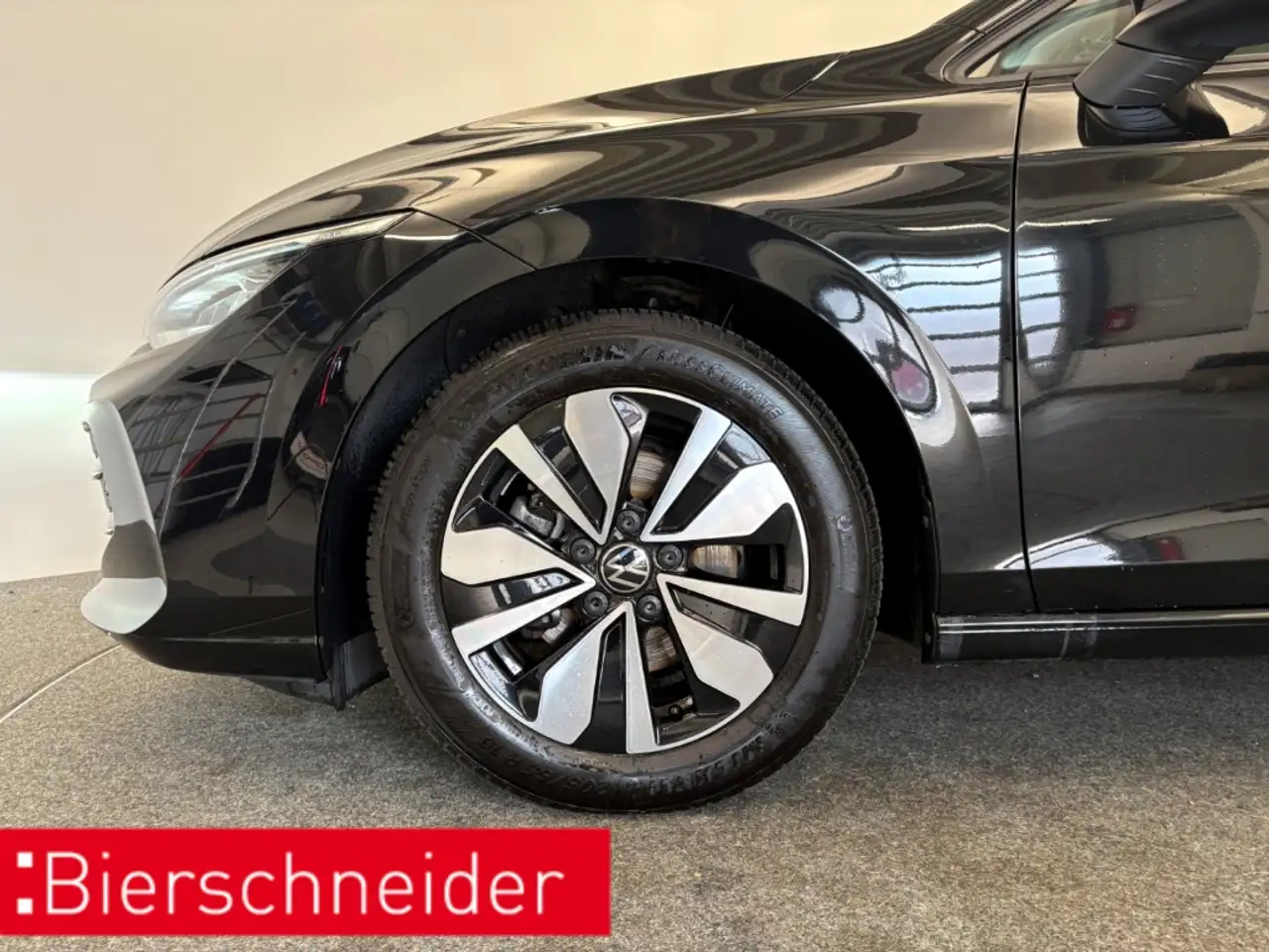 Volkswagen Golf 1.5 eTSI DSG GOAL IQ-LIGHT DIGITAL COCKPIT KAMERA — معرض صور السيارة 4