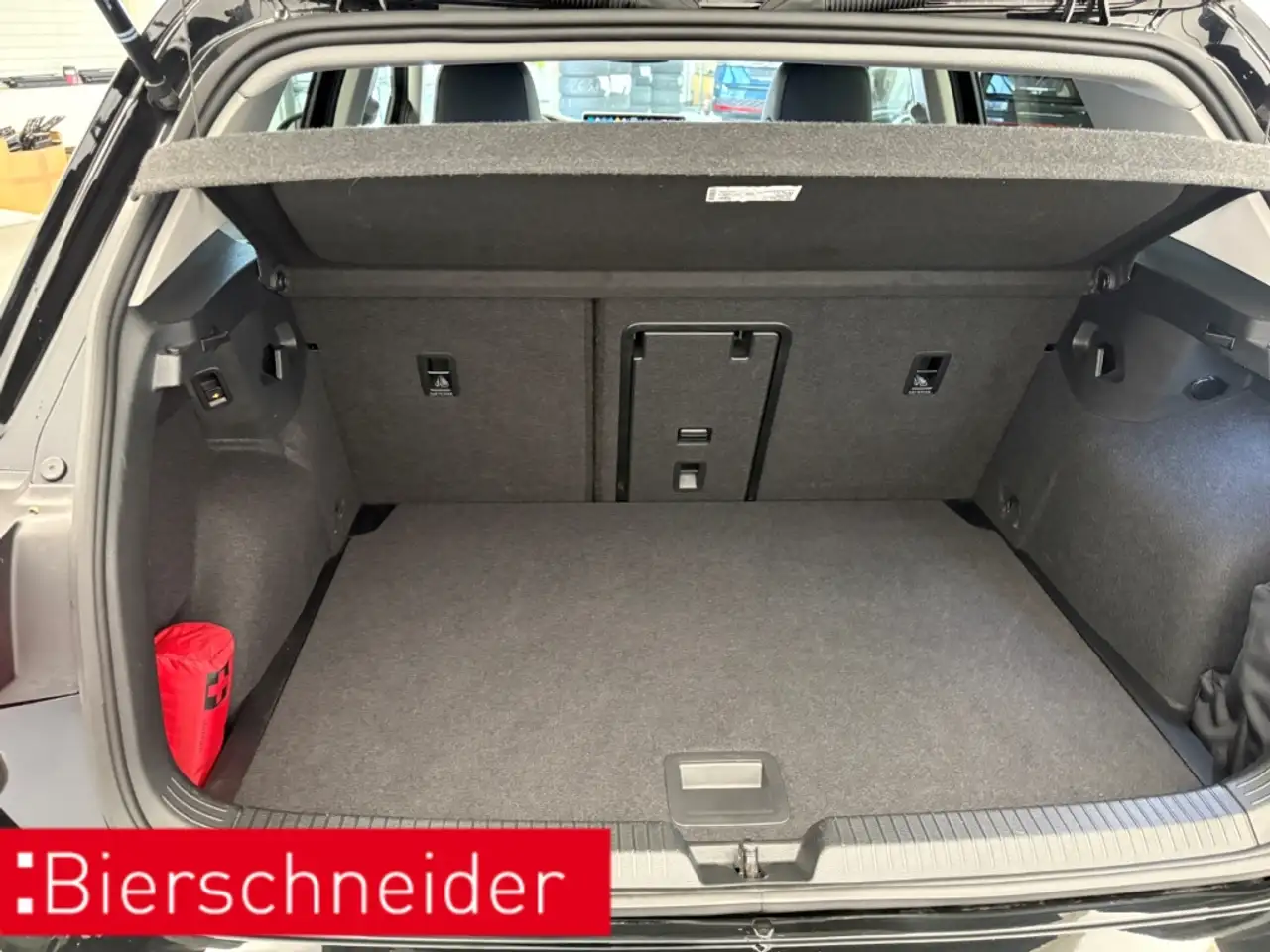 Volkswagen Golf 1.5 eTSI DSG GOAL IQ-LIGHT DIGITAL COCKPIT KAMERA — معرض صور السيارة 17