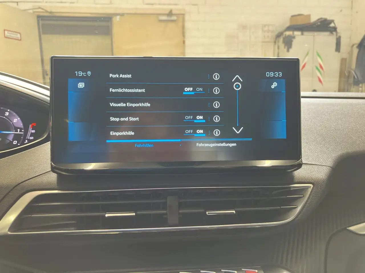 Peugeot 3008 1.2 PureTech 130 Allure Pack ACC+LED+Navi — Galería del vehículo 19