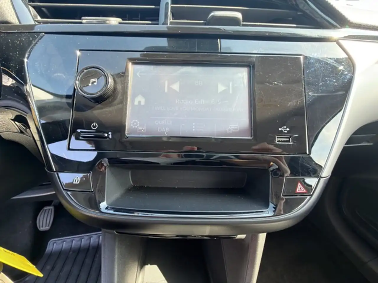 Opel Corsa Edition PDC DAB CARPLAY — Galerie du véhicule 12