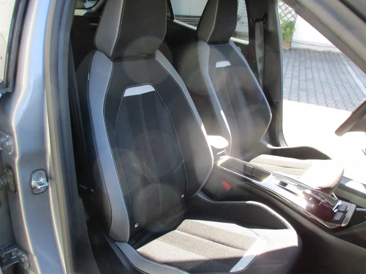 Opel Mokka GS Automatik Tempomat Kamera PDC LED SHZ NAVI — Galería del vehículo 17