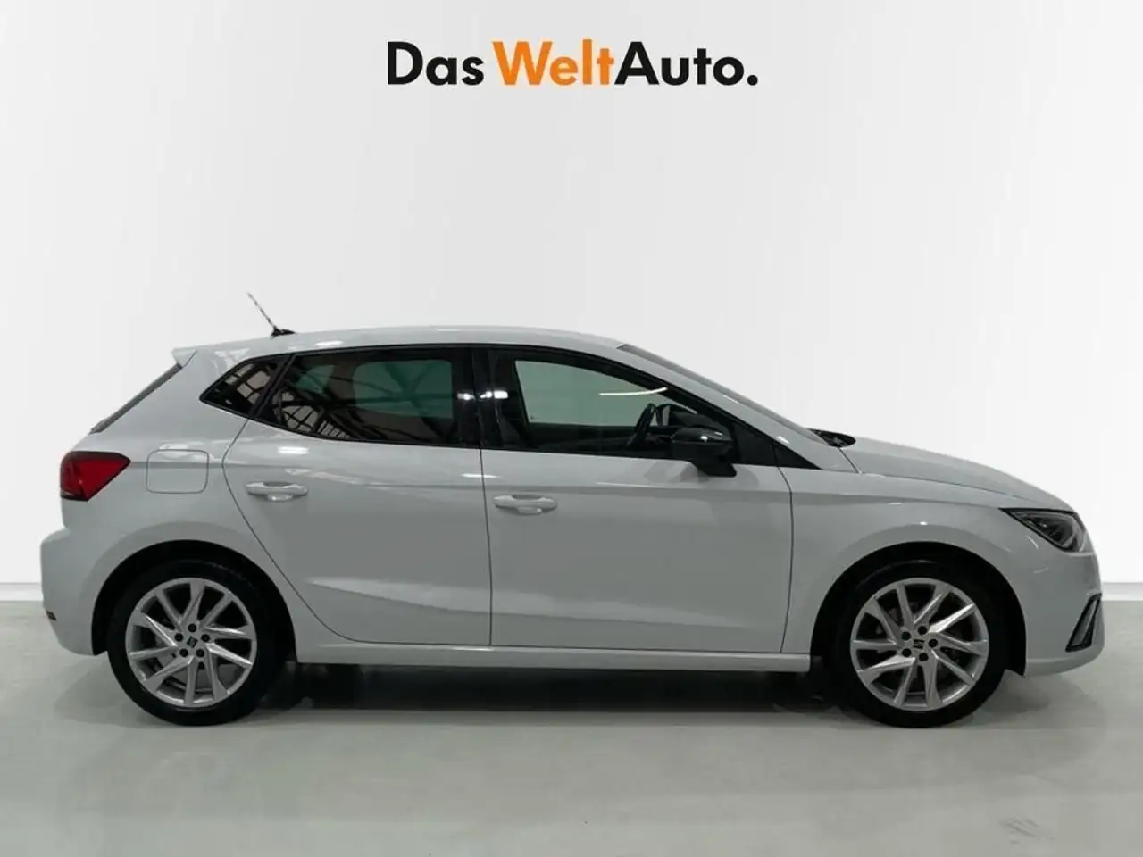 SEAT Ibiza 1.5 TSI S&S FR XS DSG7 150 — Vehicle gallery 3