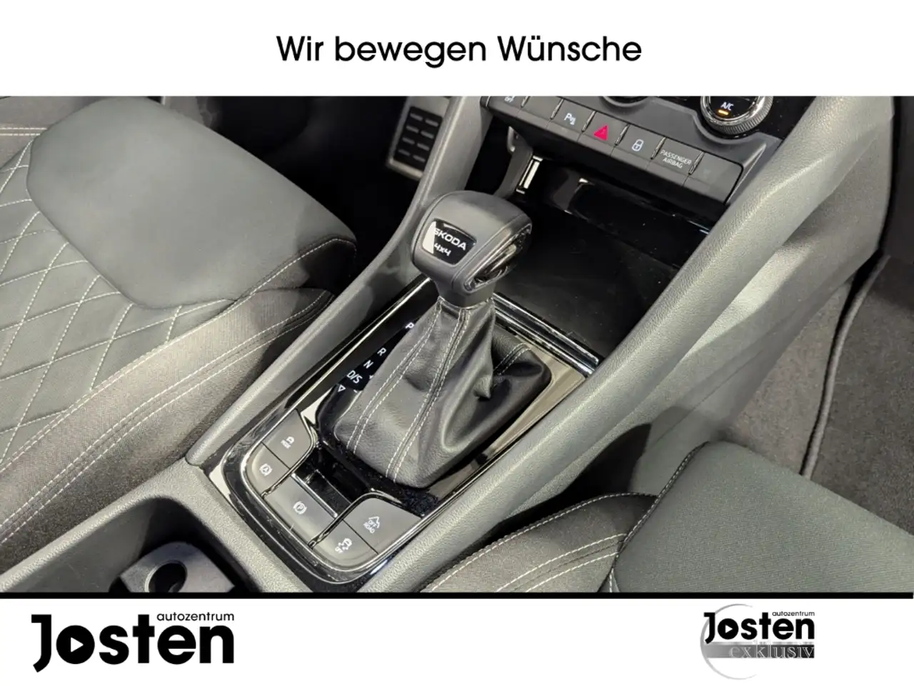 Skoda Karoq Sportline 2.0 TSI 4x4 MTRX AHK CarPlay KAM — Galería del vehículo 19