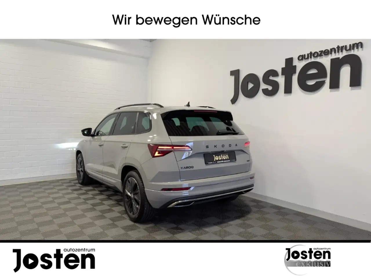 Skoda Karoq Sportline 2.0 TSI 4x4 MTRX AHK CarPlay KAM — Galería del vehículo 3