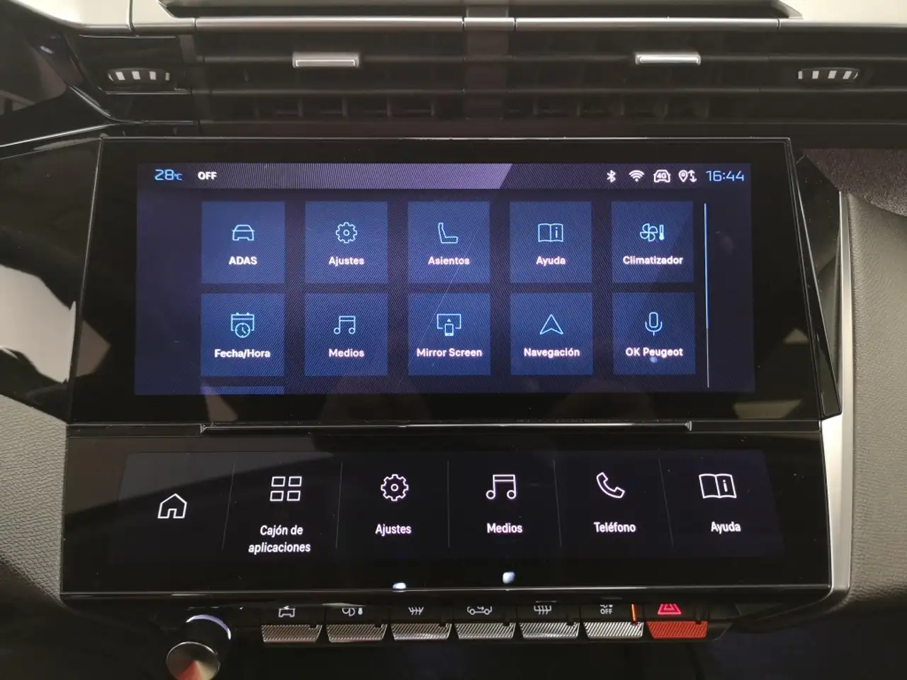 Peugeot 308 1.2 PURETECH 130 ALLURE GPS LL17 RADAR AR+CAM — معرض صور السيارة 16