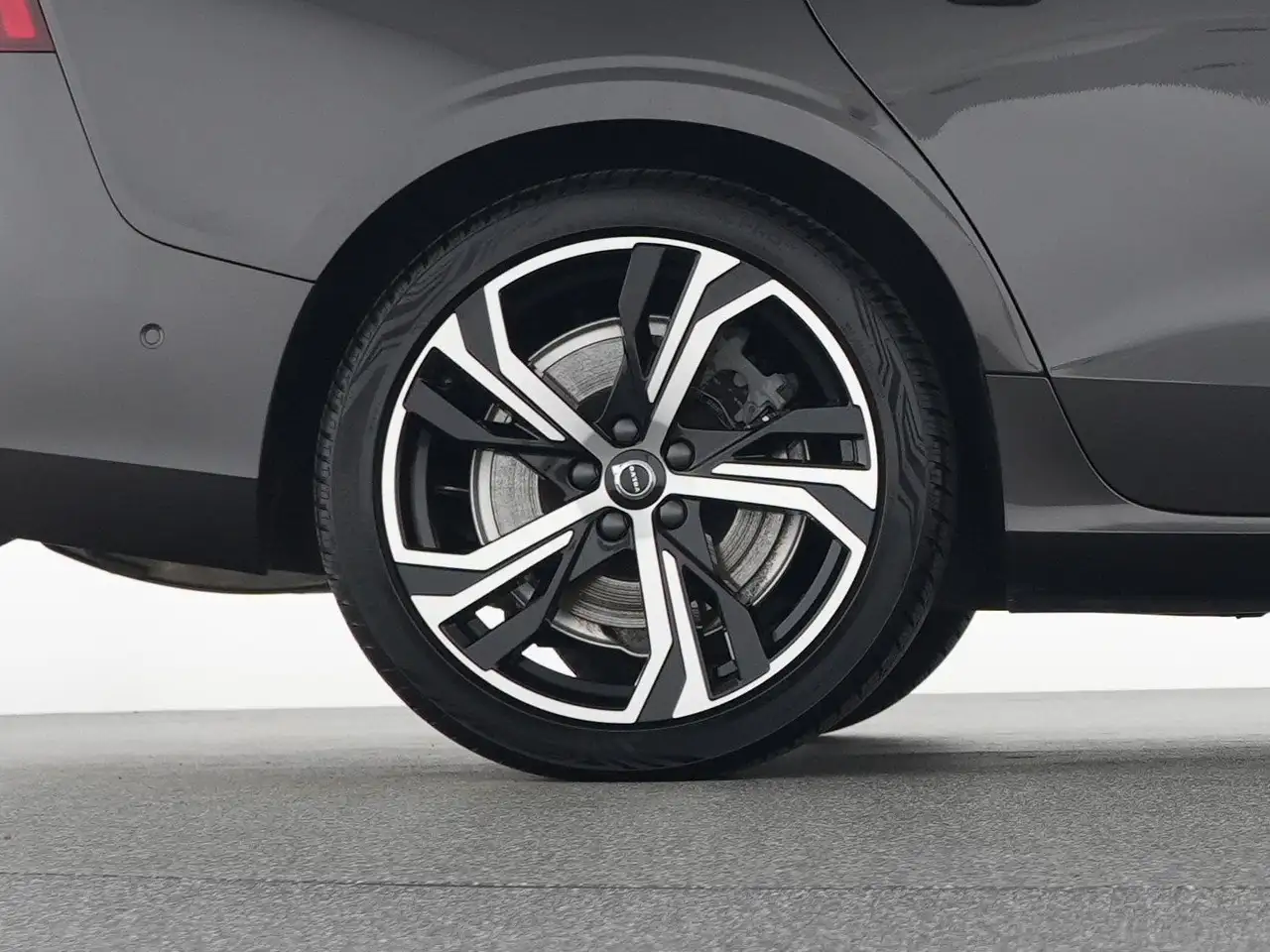 Volvo V60 T8 Recharge AWD Geartronic Plus Dark — Galerie du véhicule 23