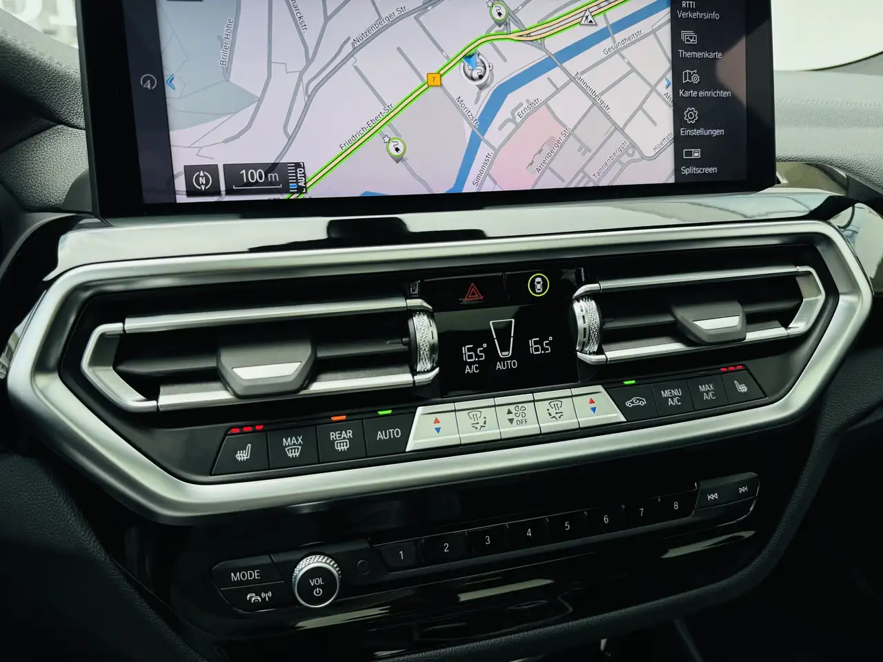 BMW iX3 M Sport AdapLED DA Prof PA Pano Standh. — معرض صور السيارة 12
