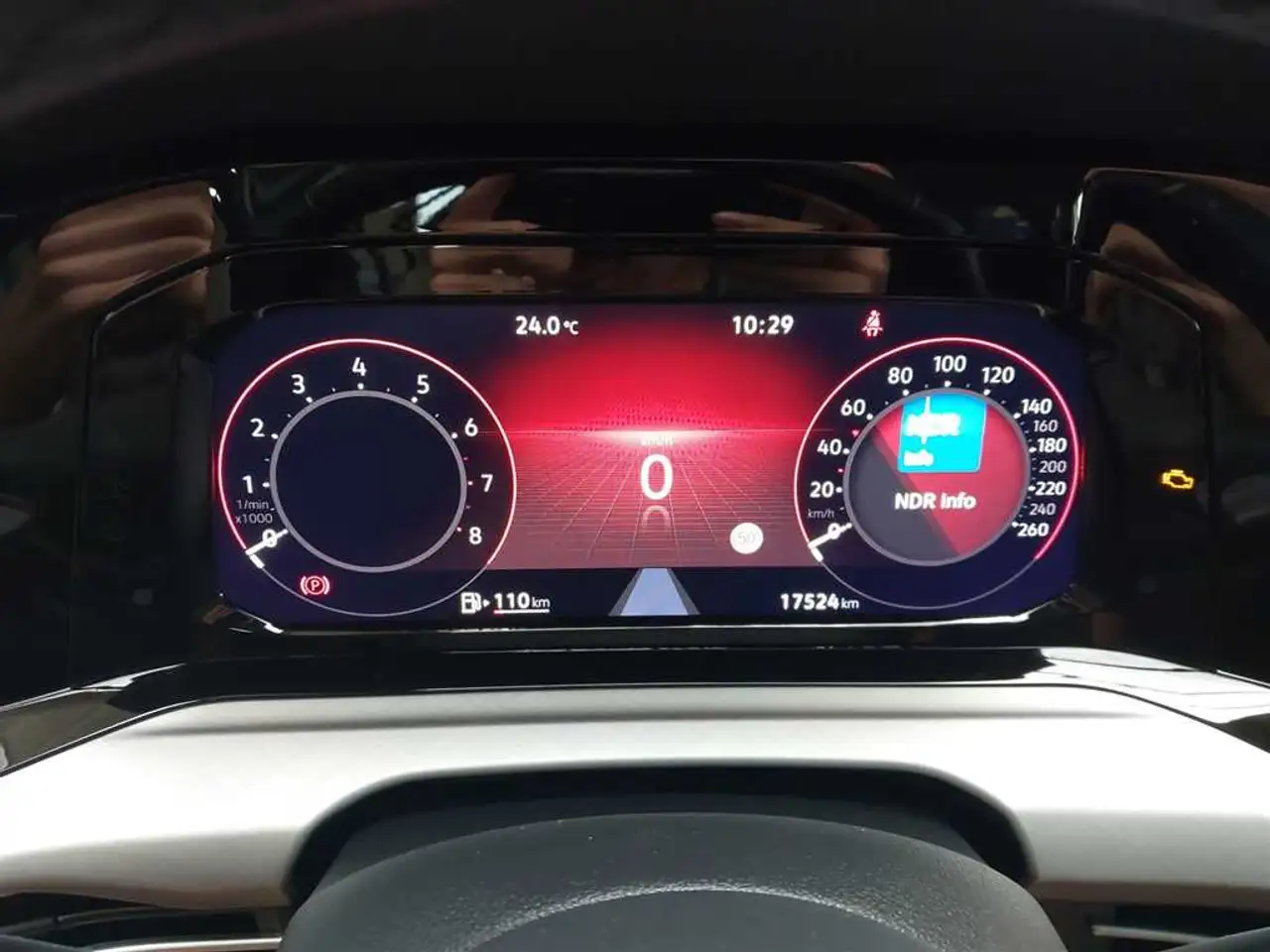 Volkswagen Golf Life 1.0 TSI — Galería del vehículo 10