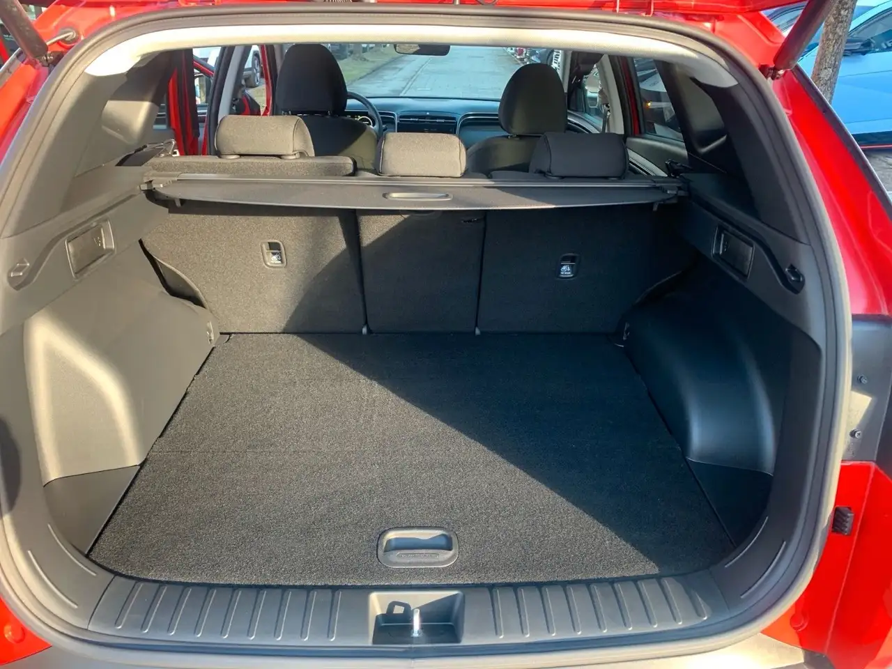 Hyundai TUCSON *Trend*Hybrid*2WD*230 PS* 19``*elekt.Heckk — Vehicle gallery 12