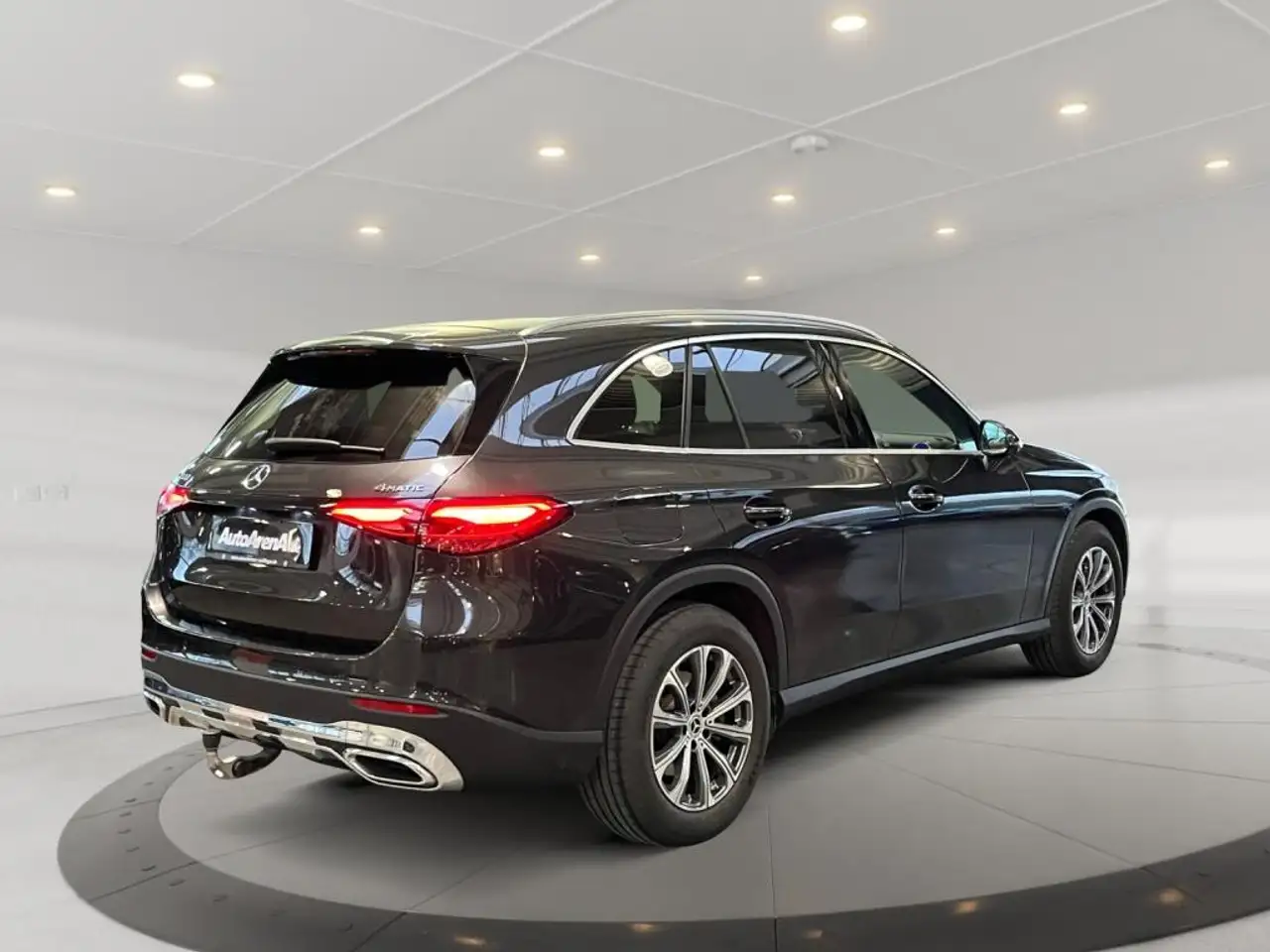 Mercedes-Benz GLC 200 4MATIC +EditionAvantgarde+18Z+AHK+360° — معرض صور السيارة 4
