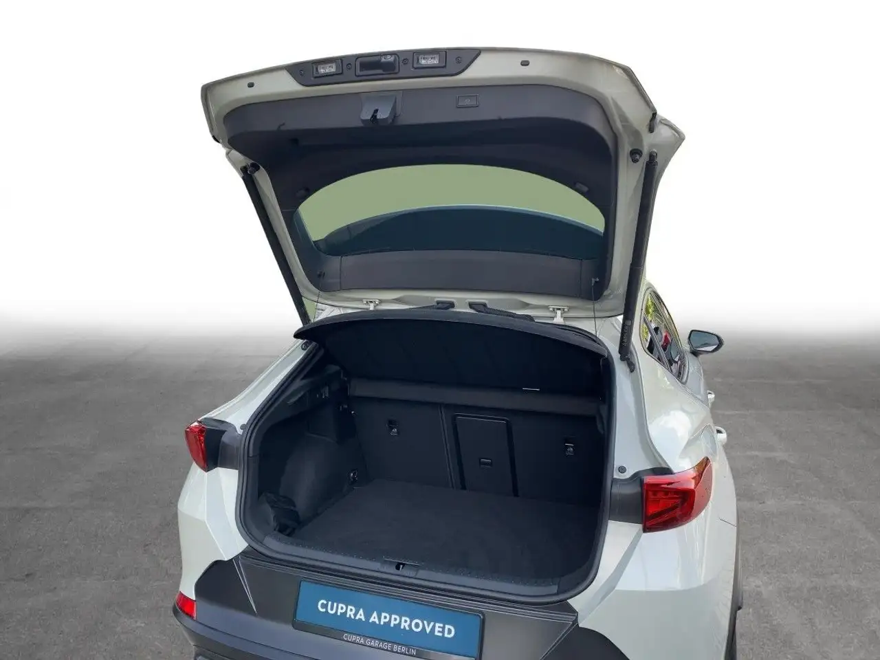 CUPRA Formentor 2.5 TSI DSG VZ5 4Drive Navi LED SHZ — معرض صور السيارة 8