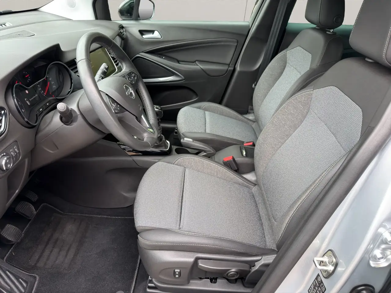 Opel Crossland 1.2 Elegance LED+Nav+SHZ+beh.Front+KAM — Galerie du véhicule 8
