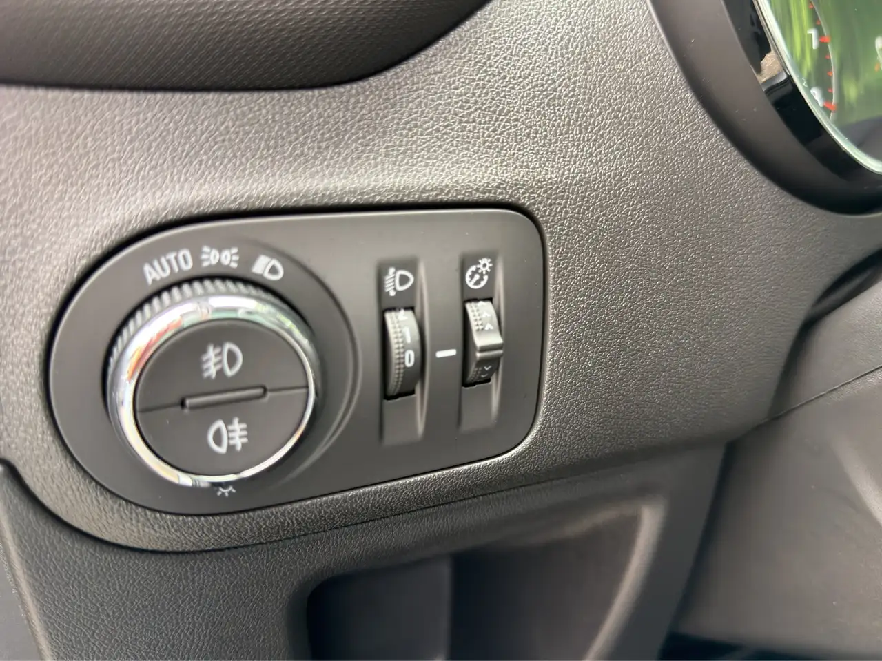 Opel Crossland 1.2 Elegance LED+Nav+SHZ+beh.Front+KAM — Galerie du véhicule 18
