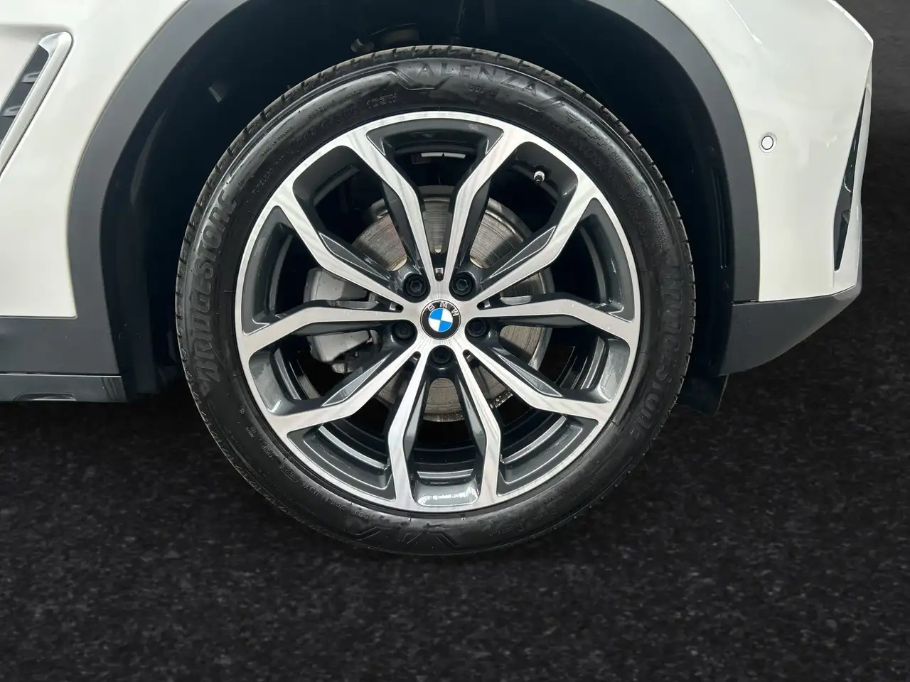 BMW X3 xDrive20i AHK|Panorama|HiFi|Sportsitz — معرض صور السيارة 4