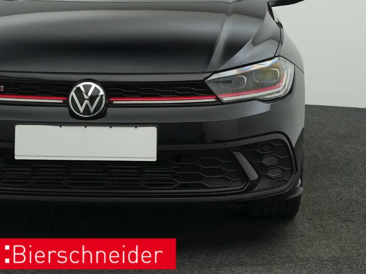 Volkswagen Polo GTI 2.0 TSI DSG LED NAVI PANO KAMERA ACC — Vehicle gallery 21