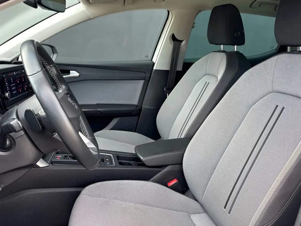 SEAT Leon Style XL (EURO 6d) 2022 — معرض صور السيارة 7