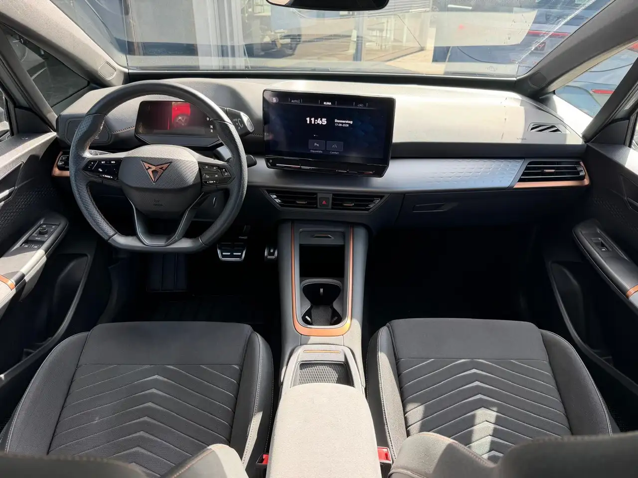 CUPRA Born 58 KWH >ALCANT+LED+TEMP+MFL+PDC+CARP+DAB+ — معرض صور السيارة 17