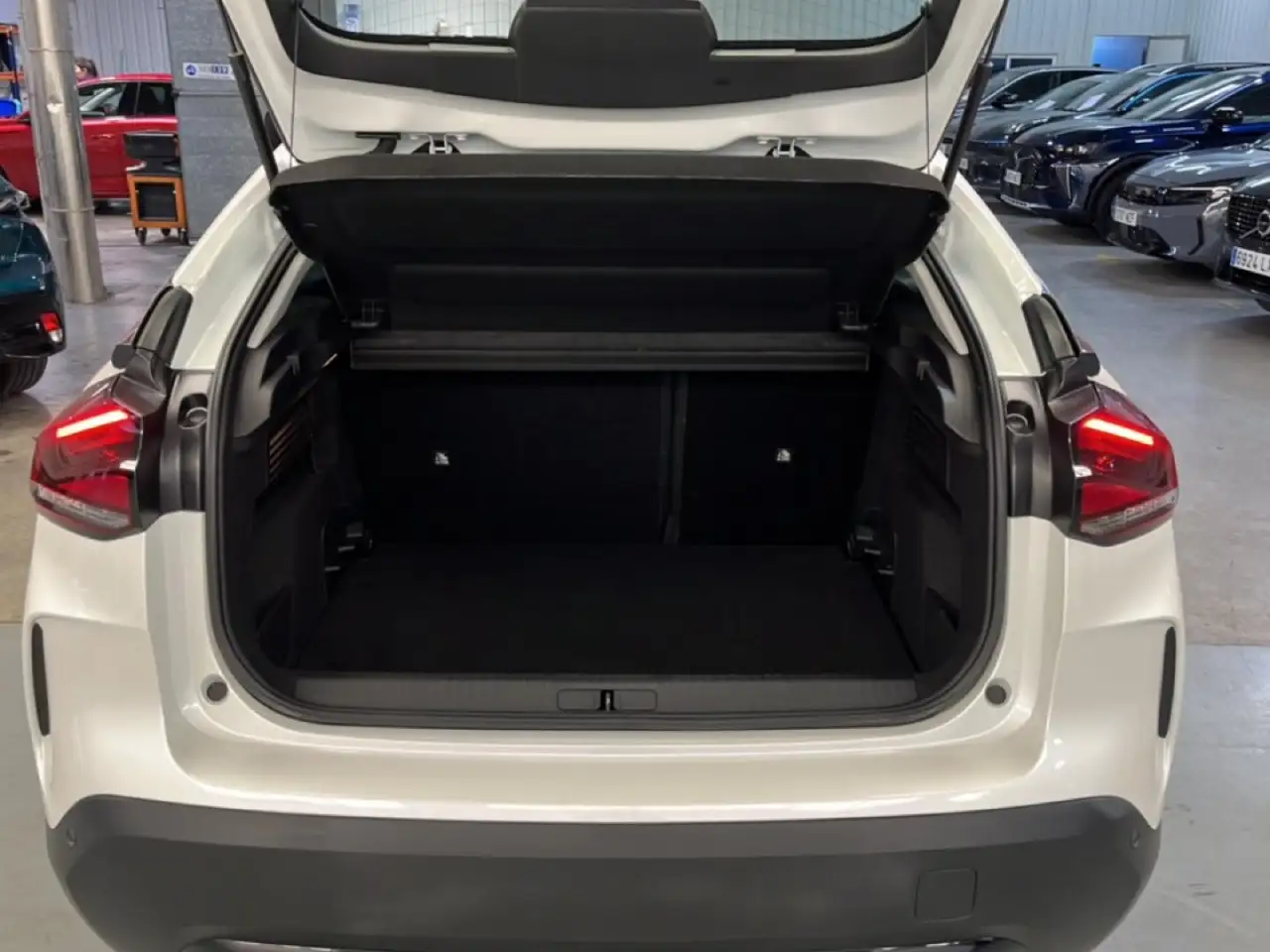 Citroen C4 1.2 PureTech Plus S&S 130 — Galería del vehículo 11
