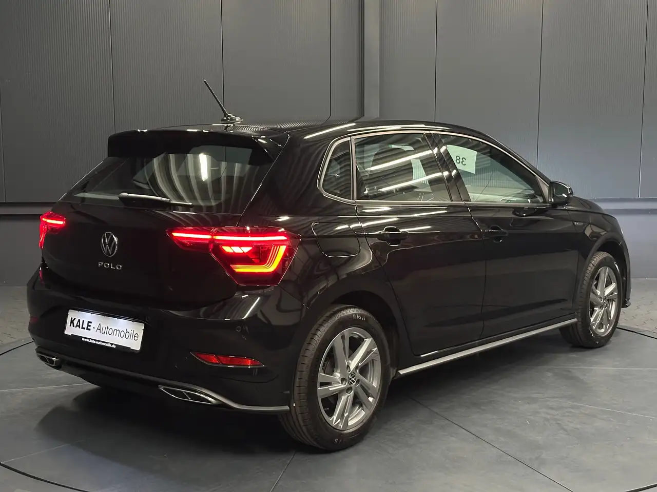 Volkswagen Polo VI R-Line *NAVI*IQ.Drive*KAMERA*CarPlay*ACC*Sitzhz — Vehicle gallery 5