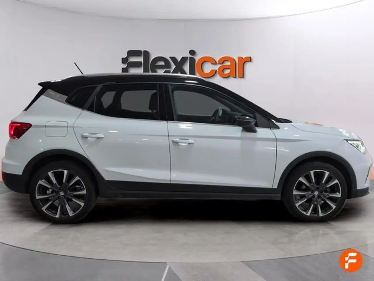 SEAT Arona 1.5 EcoTSI S&S Special Edition DSG7 150 — معرض صور السيارة 9