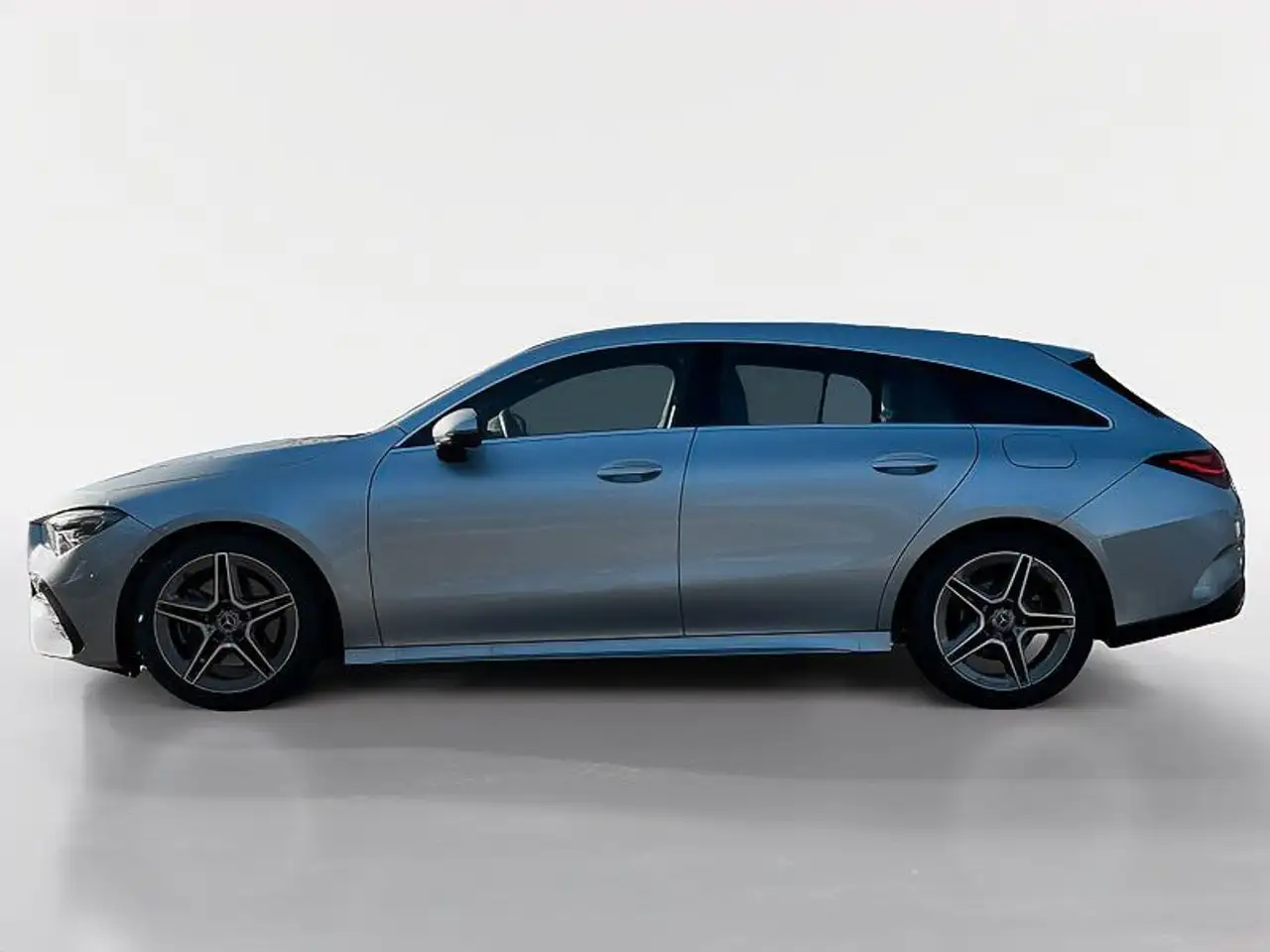 Mercedes-Benz Sonstige CLA 200 Shooting Brake AMG Line Edition — Galerie du véhicule 3
