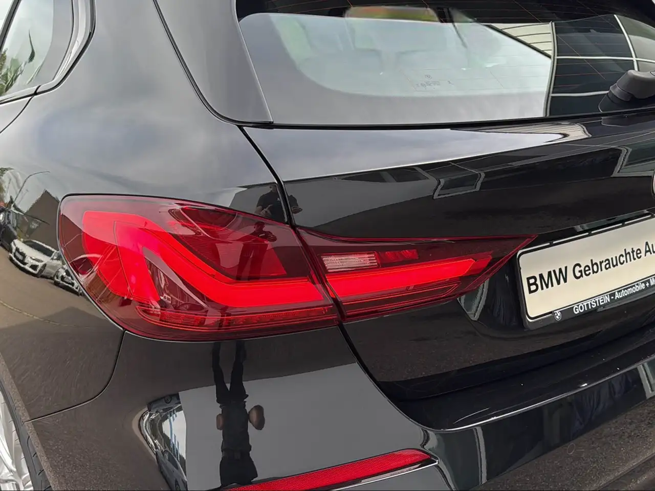 BMW 118 i 5-Türer Advantage Shadow Line — معرض صور السيارة 23