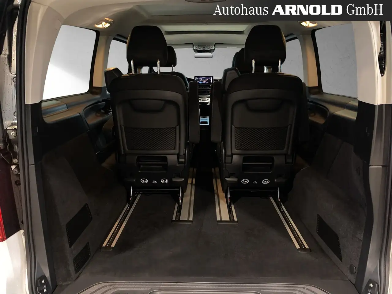Mercedes-Benz EQV 250 EQV 250 Lang Navi Pano 360° LED ILS Tisch-P. SHZ — معرض صور السيارة 11
