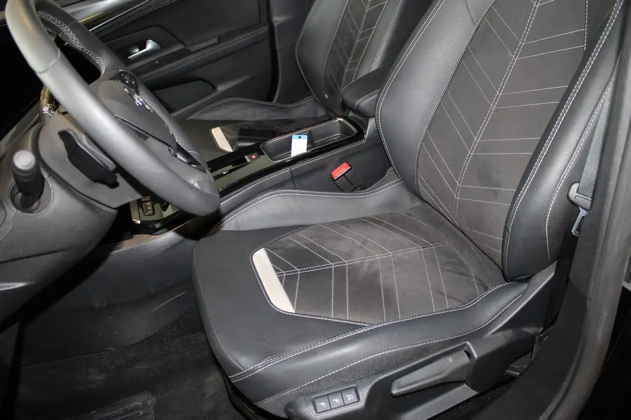 Opel Mokka Opel Mokka Ultimate ACC, Alcantara,180°Kamera, LED — Vehicle gallery 5