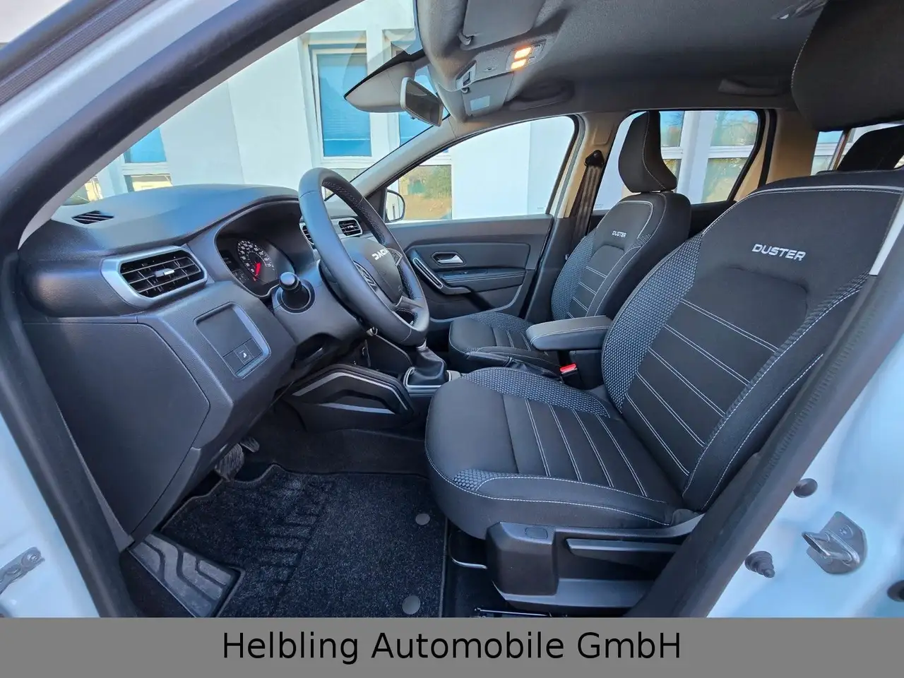 Dacia Duster TCe 150 EDC Journey 6000 km/ Automatik — Vehicle gallery 7