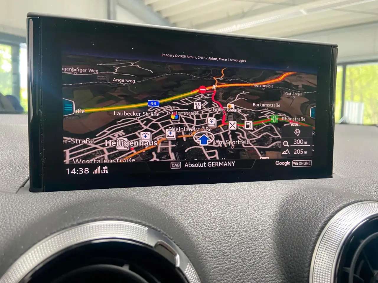 Audi SQ2 2.0 TFSI quattro MatrixLED Navi Sonos Carbon — Galería del vehículo 27