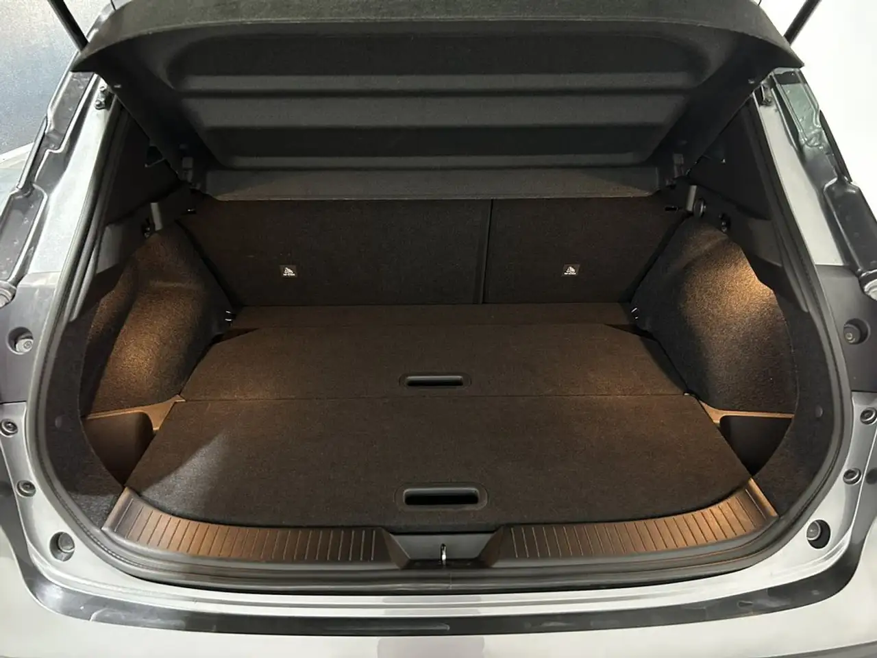 Nissan Qashqai 1.3 DIG-T mHEV 12V N-Connecta 4x2 Aut. 116kW — Galería del vehículo 10