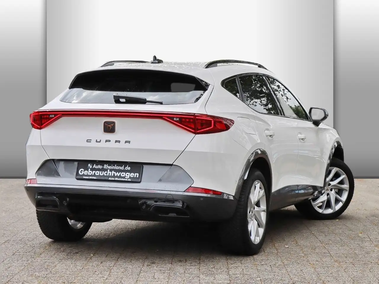 CUPRA Formentor 1.5 TSI DSG ACC/AHK/LED/RÜCKFK/SITZHZ. — معرض صور السيارة 2