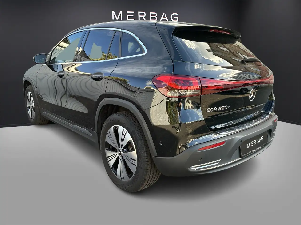 Mercedes-Benz EQA 250 EQA 250+ PROGRESSIVE DISTRONIC KAMERA LED DAB — معرض صور السيارة 7