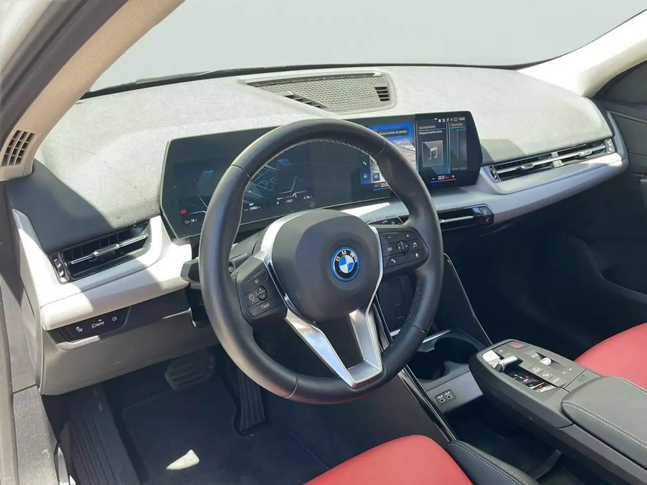 BMW iX1 xDrive30A — Galería del vehículo 13
