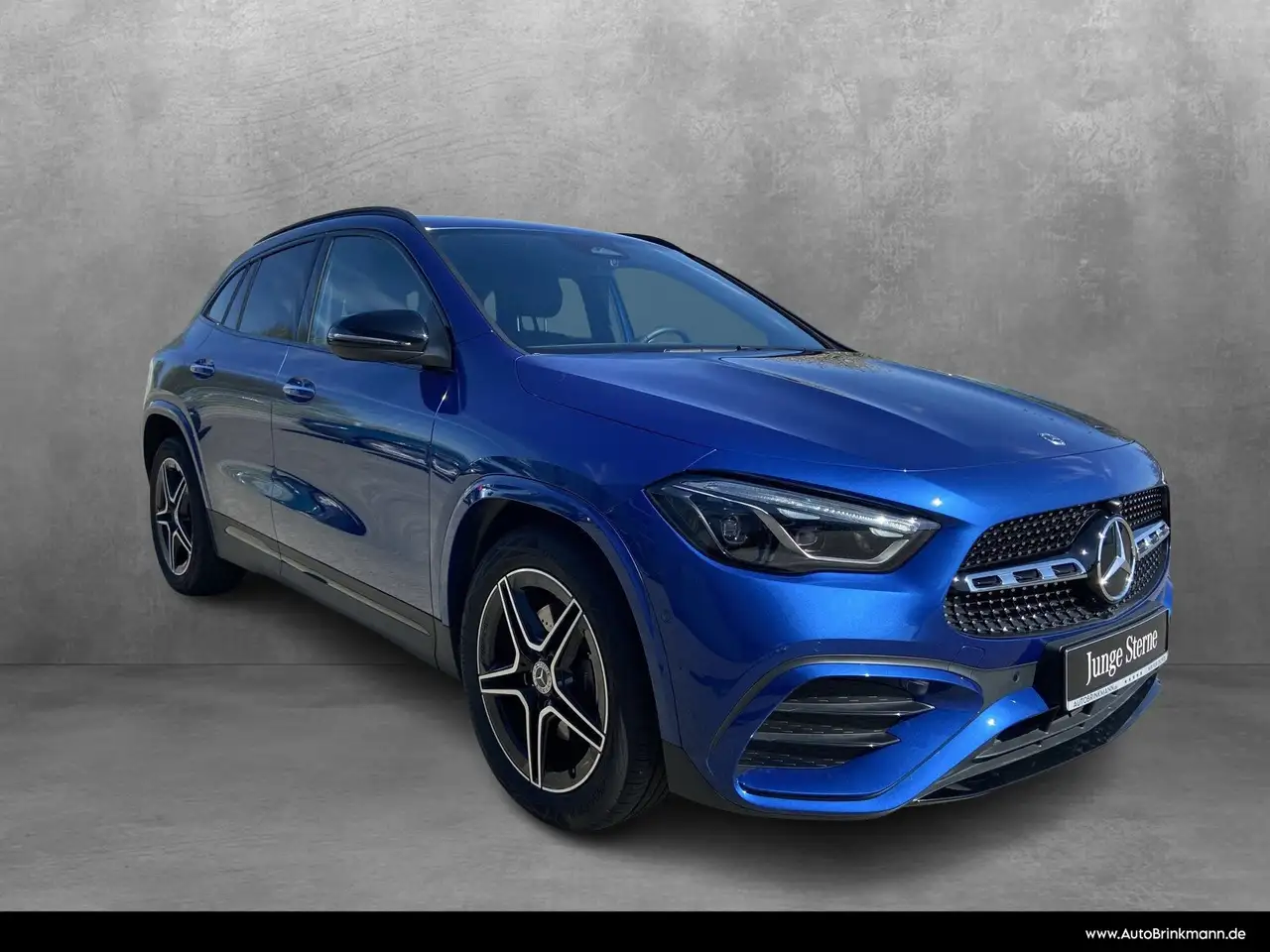 Mercedes-Benz GLA 180 GLA 180 AMG/NIGHT/DISTRONIC/MULTIBEAM/Kam./TOTW — Galerie du véhicule 2