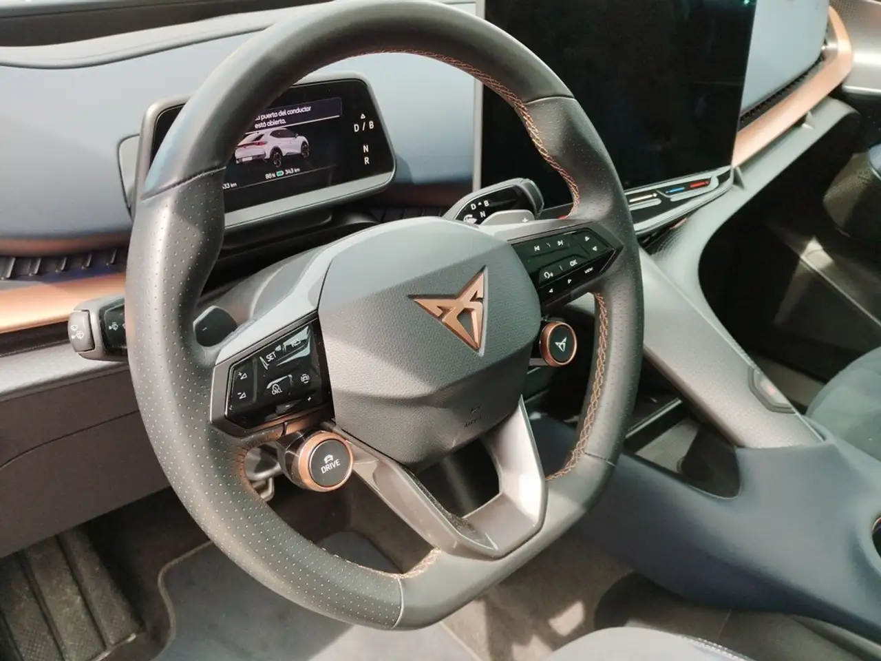 CUPRA Tavascan 77kWh 250kW VZ AWD — Galerie du véhicule 9
