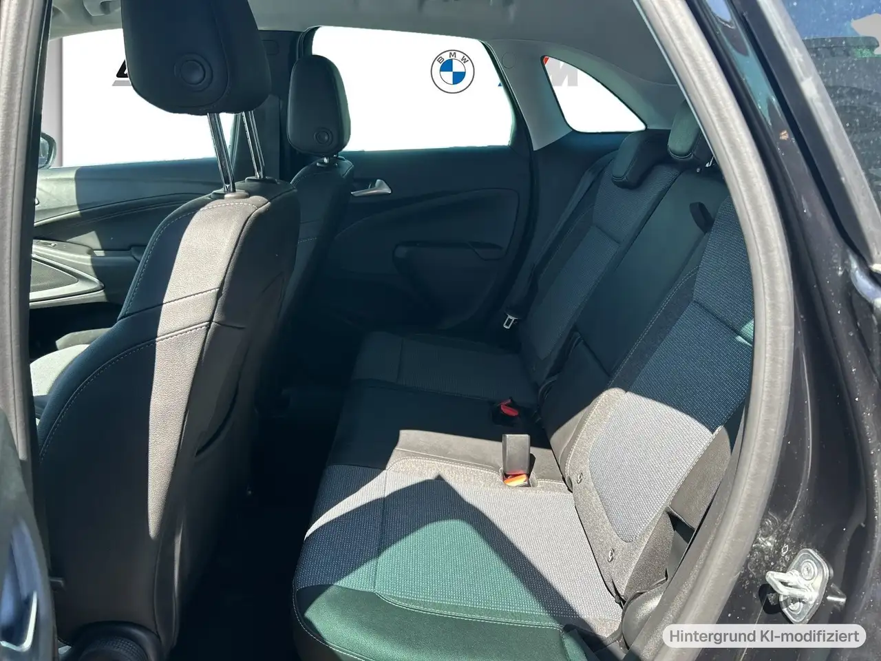 Opel Crossland Elegance Paket 1.2 T-Direct-Injection 130PS AT — معرض صور السيارة 11