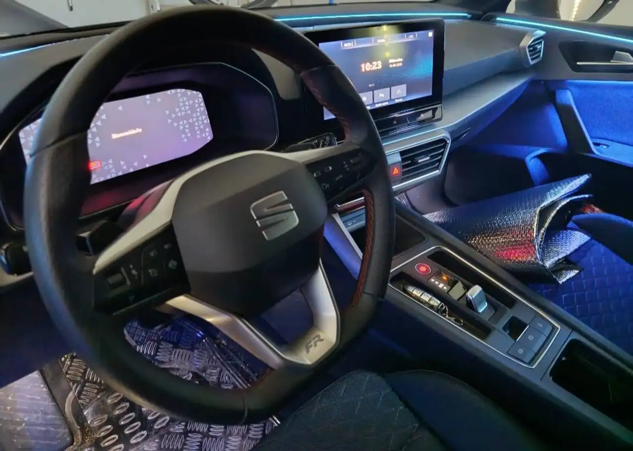 SEAT Leon León ST 1.0 eTSI S — Galerie du véhicule 6