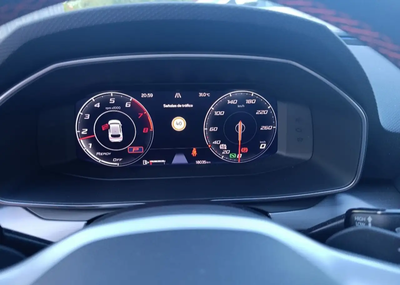 SEAT Leon León ST 1.0 eTSI S — Galerie du véhicule 7