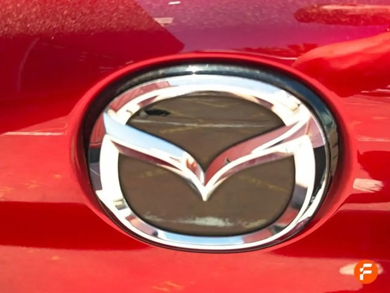 Mazda 3 2.0 e-SKYACTIV-G 110KW HOMURA — معرض صور السيارة 23