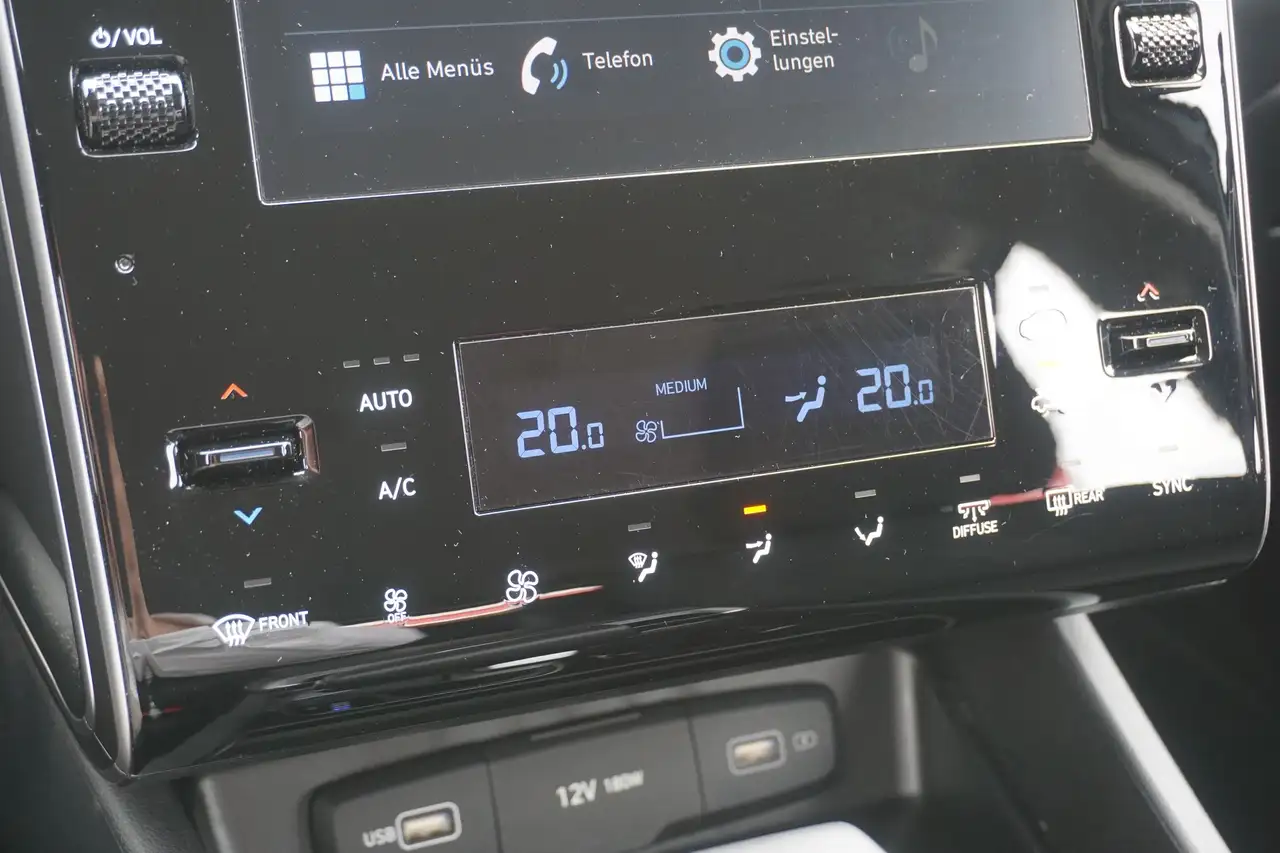 Hyundai TUCSON 1.6 Select Mild-Hybrid LED Android Apple — Galería del vehículo 14