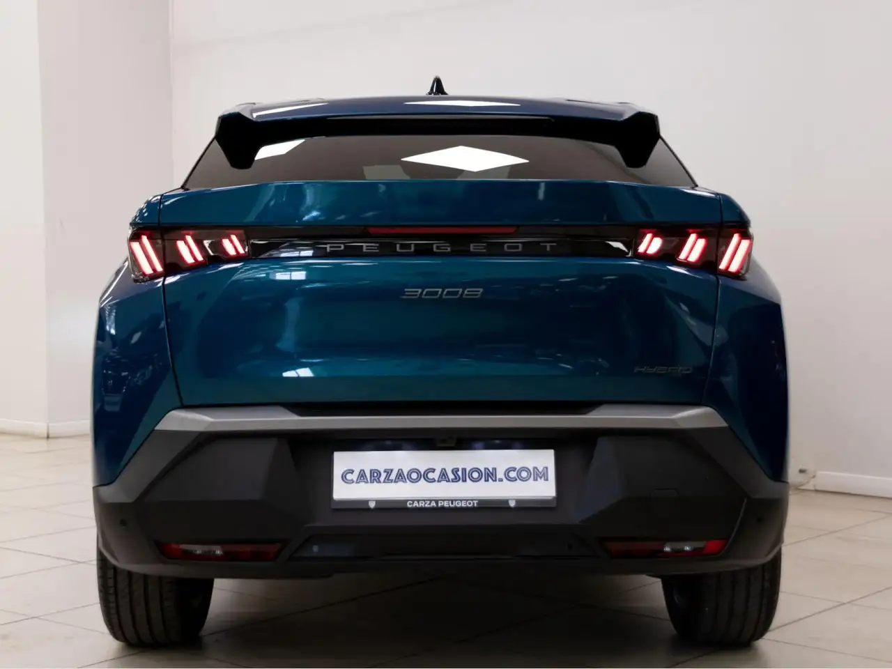 Peugeot 3008 Hybrid 1.2 100KW GT eDCS6 — معرض صور السيارة 24