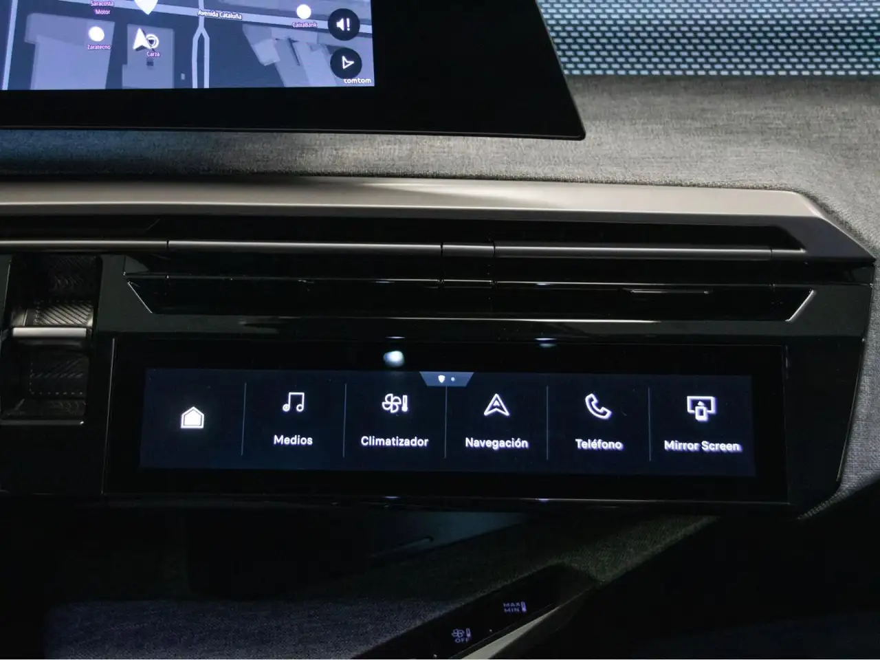 Peugeot 3008 Hybrid 1.2 100KW GT eDCS6 — معرض صور السيارة 18