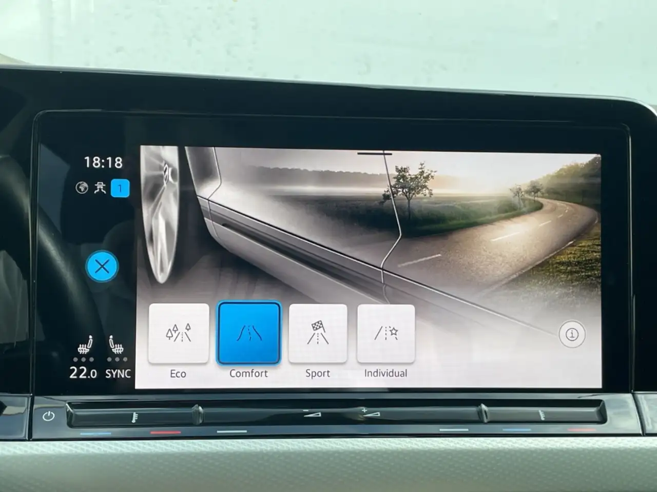 Volkswagen Golf VIII 1.5 TSI Move AHK/Kamera/LED Plus /Navi/Sitzhz — Vehicle gallery 22