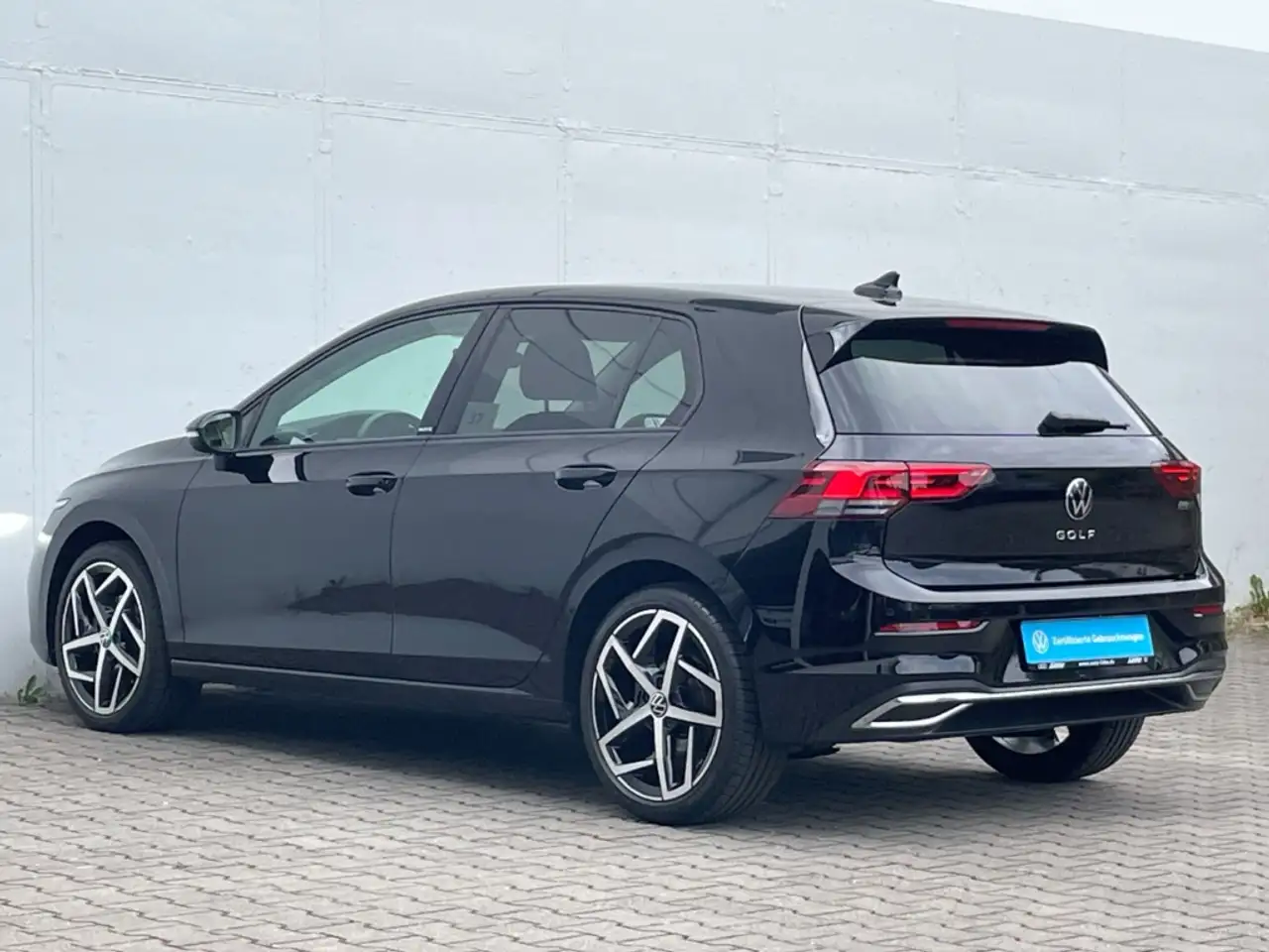Volkswagen Golf VIII 1.5 TSI Move AHK/Kamera/LED Plus /Navi/Sitzhz — Vehicle gallery 6
