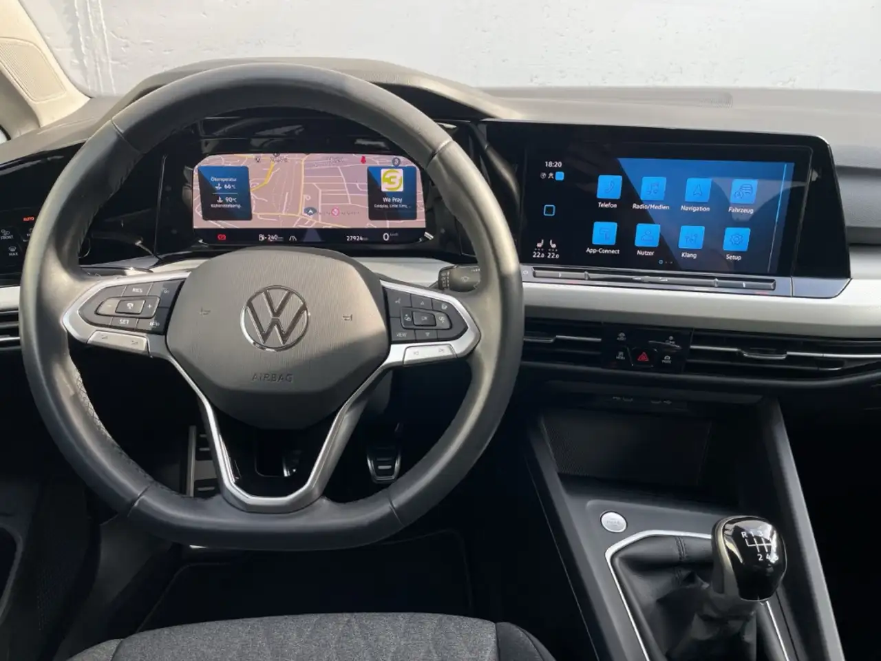 Volkswagen Golf VIII 1.5 TSI Move AHK/Kamera/LED Plus /Navi/Sitzhz — Vehicle gallery 11
