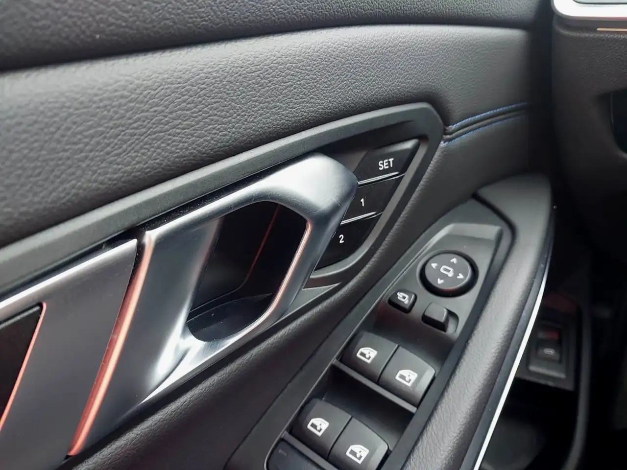 BMW 318 318i Touring Sport HUD Driving eSitze Sound Kam — Vehicle gallery 14