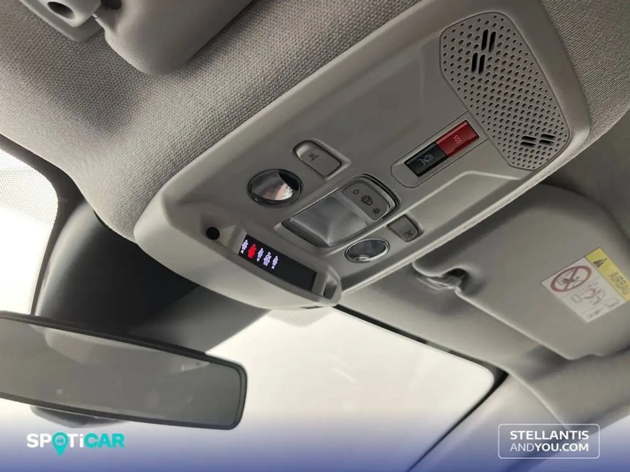 Citroen C4 ë- eléctrico 100kW 50kWh Feel Pack — Vehicle gallery 24