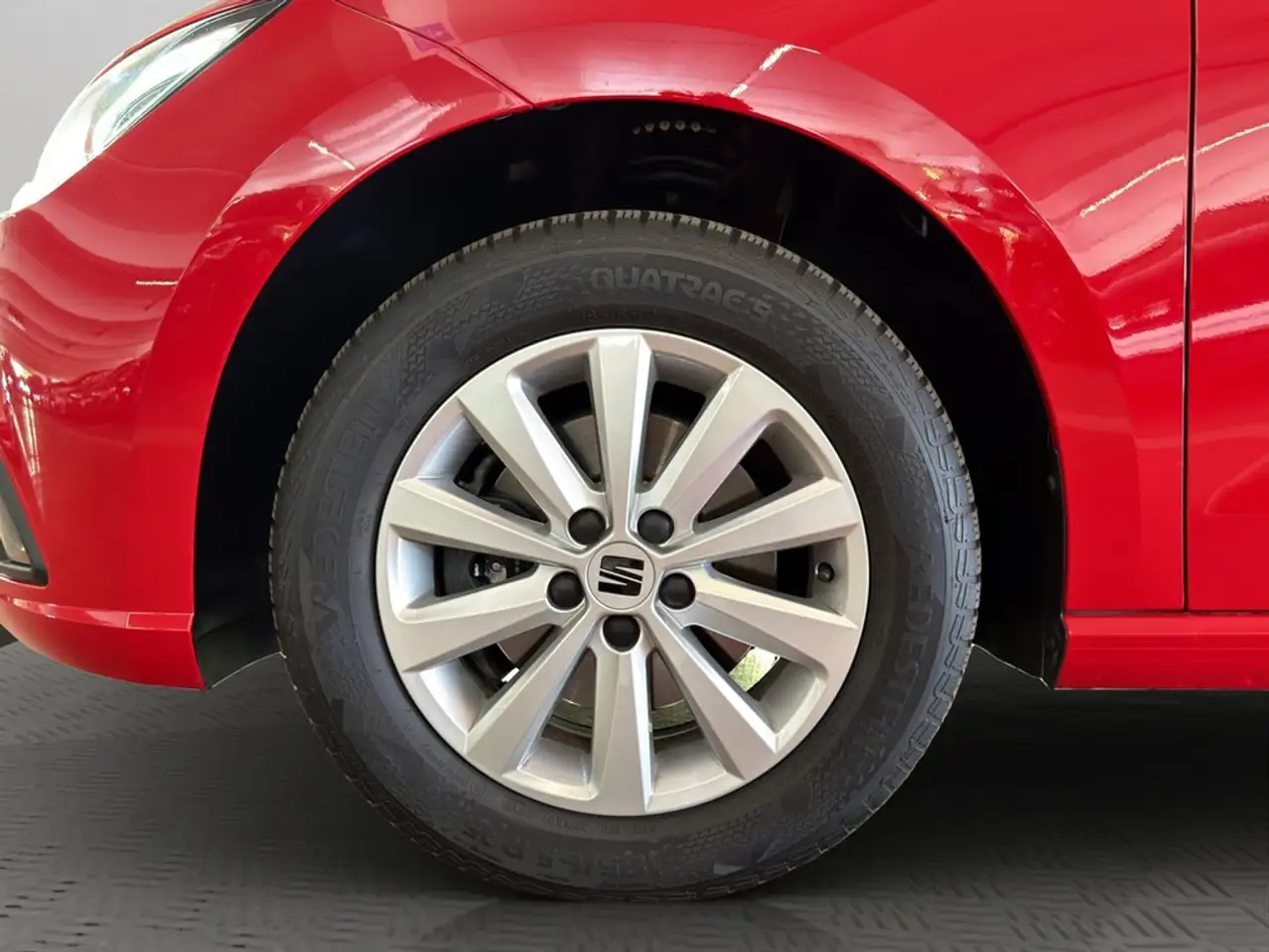 SEAT Ibiza 1.0 TSI Automatik Style Edition PDC Kamera LED ... — معرض صور السيارة 3